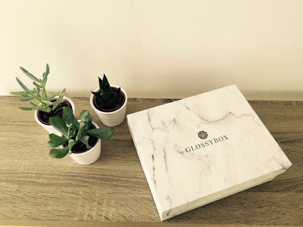 Glossybox septembre 2016 instar box